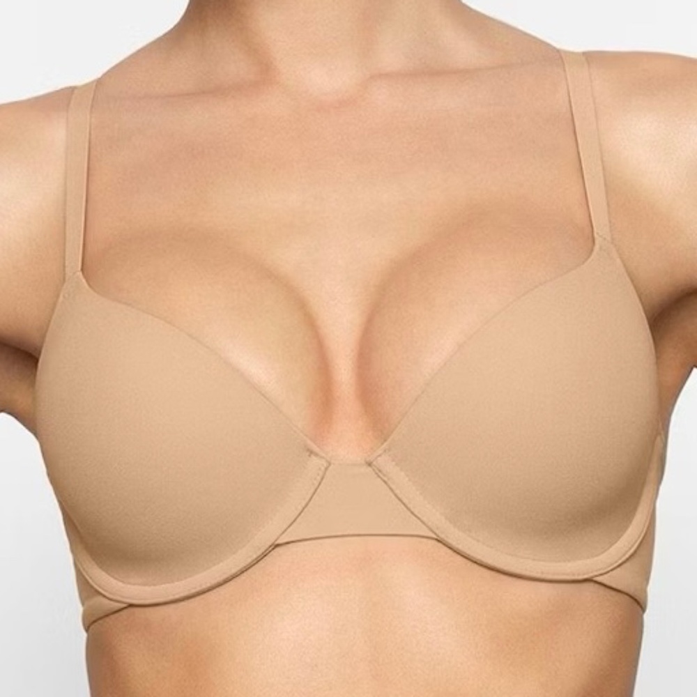 NWT – SKIMS (Size 32DDD) Fits Everybody T-Shirt‎ Bra – Ochre
